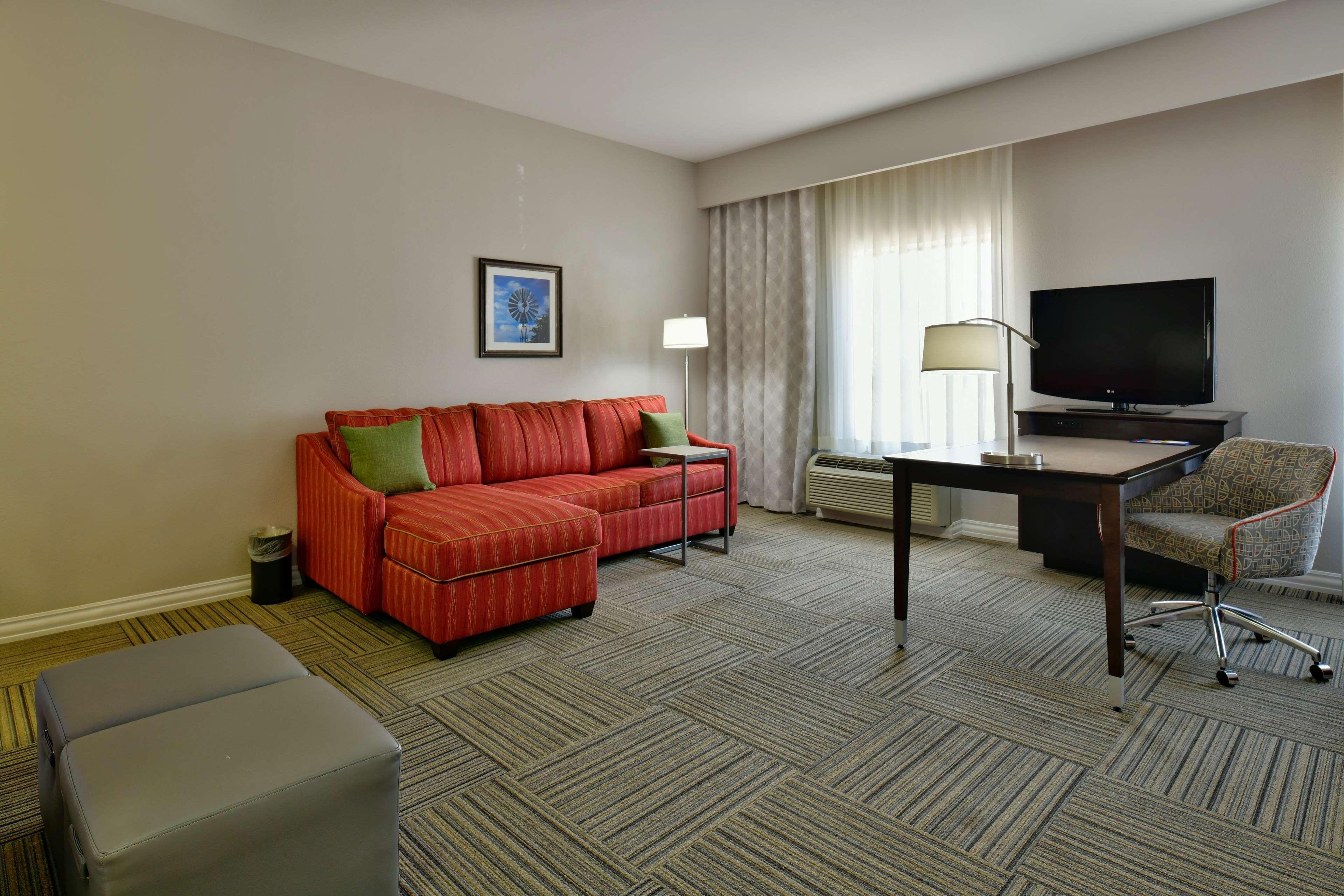 Hampton Inn & Suites Фредериксберг Экстерьер фото