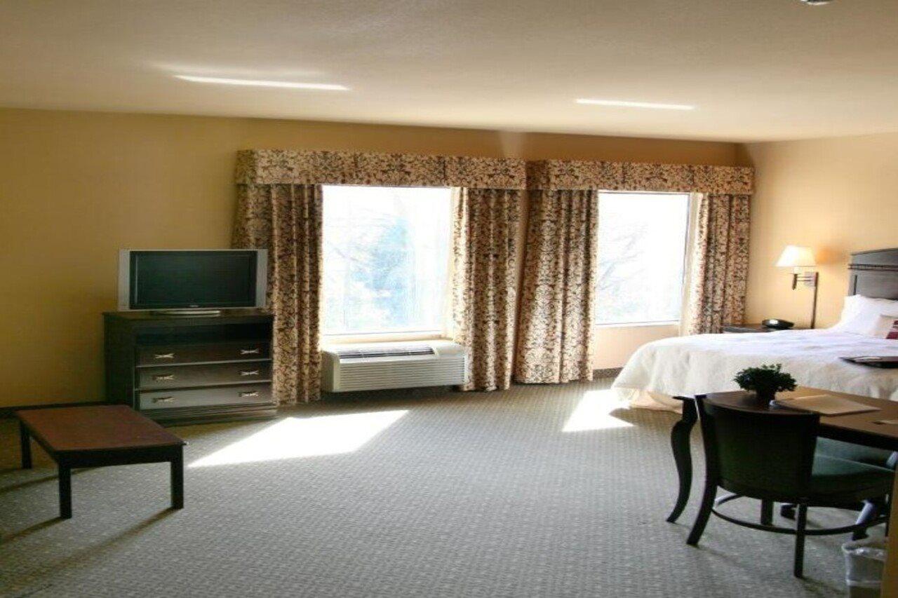 Hampton Inn & Suites Фредериксберг Экстерьер фото